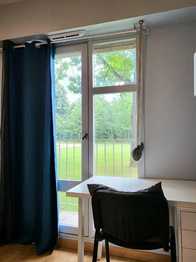 Chambre Privee Dans Un Appartement Etudiant Rennes Bed & Breakfast